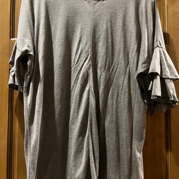 Southern Grace L Taupe longhorn top with ruffle sleeves - Picture 2 of 2
